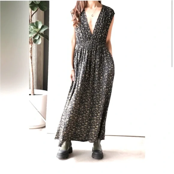 chinese dress ladies Velvet Gathered Long Dress in Black main image 0